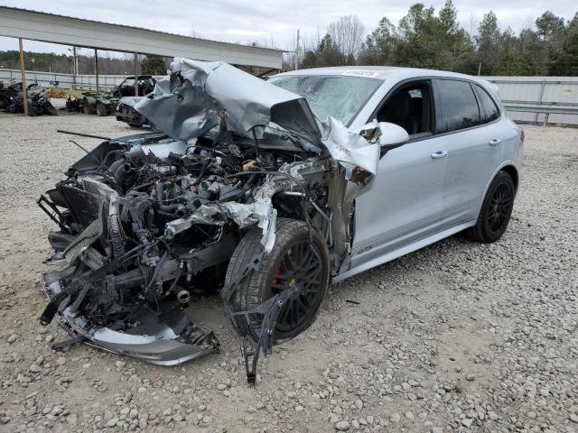  Salvage Porsche Cayenne