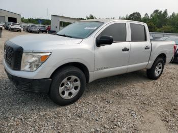  Salvage Nissan Titan