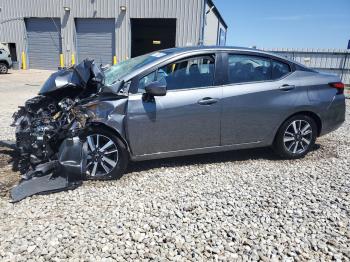 Salvage Nissan Versa