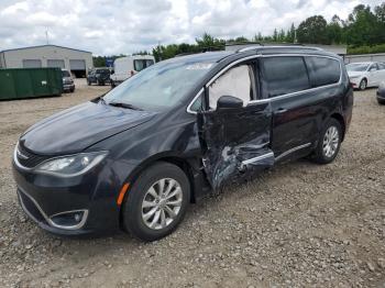  Salvage Chrysler Pacifica