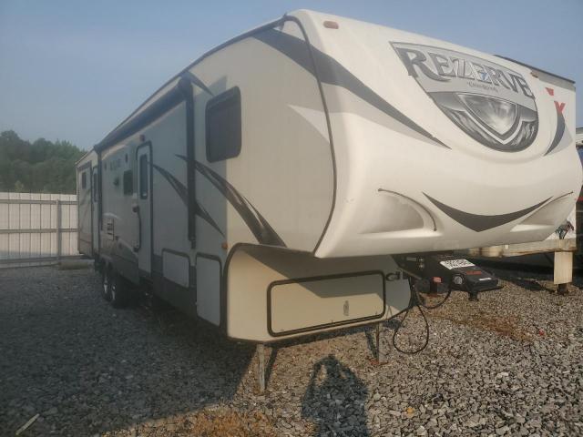  Salvage Autocar 5th Wheel