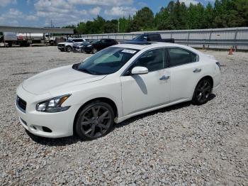  Salvage Nissan Maxima