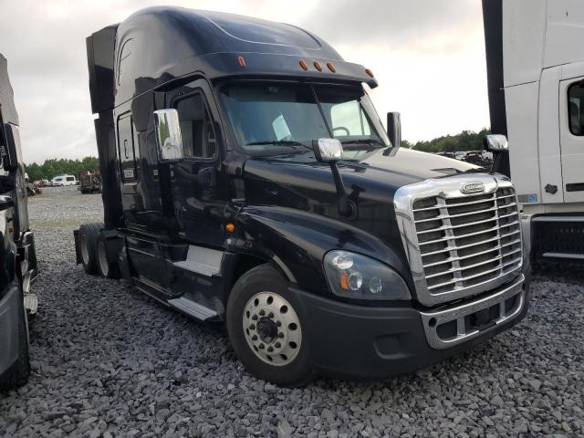  Salvage Freightliner Cascadia 1