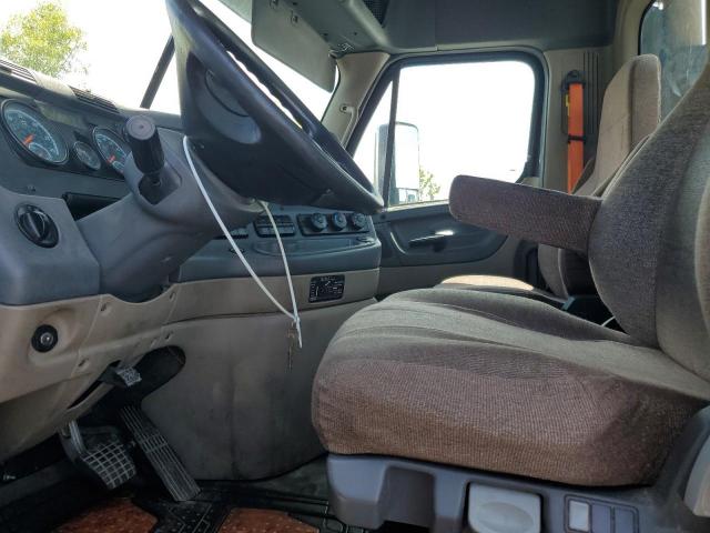 Freightliner Cascadia 1 Image 10