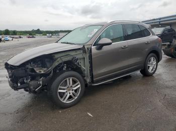  Salvage Porsche Cayenne