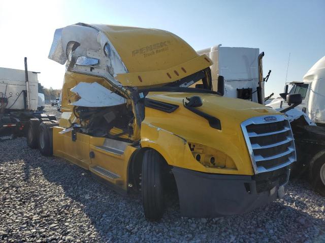  Salvage Freightliner Cascadia 1