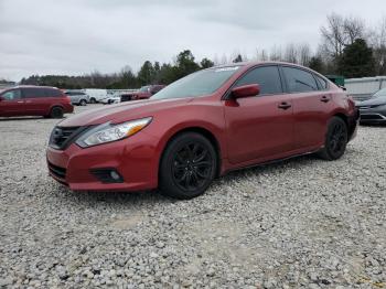  Salvage Nissan Altima