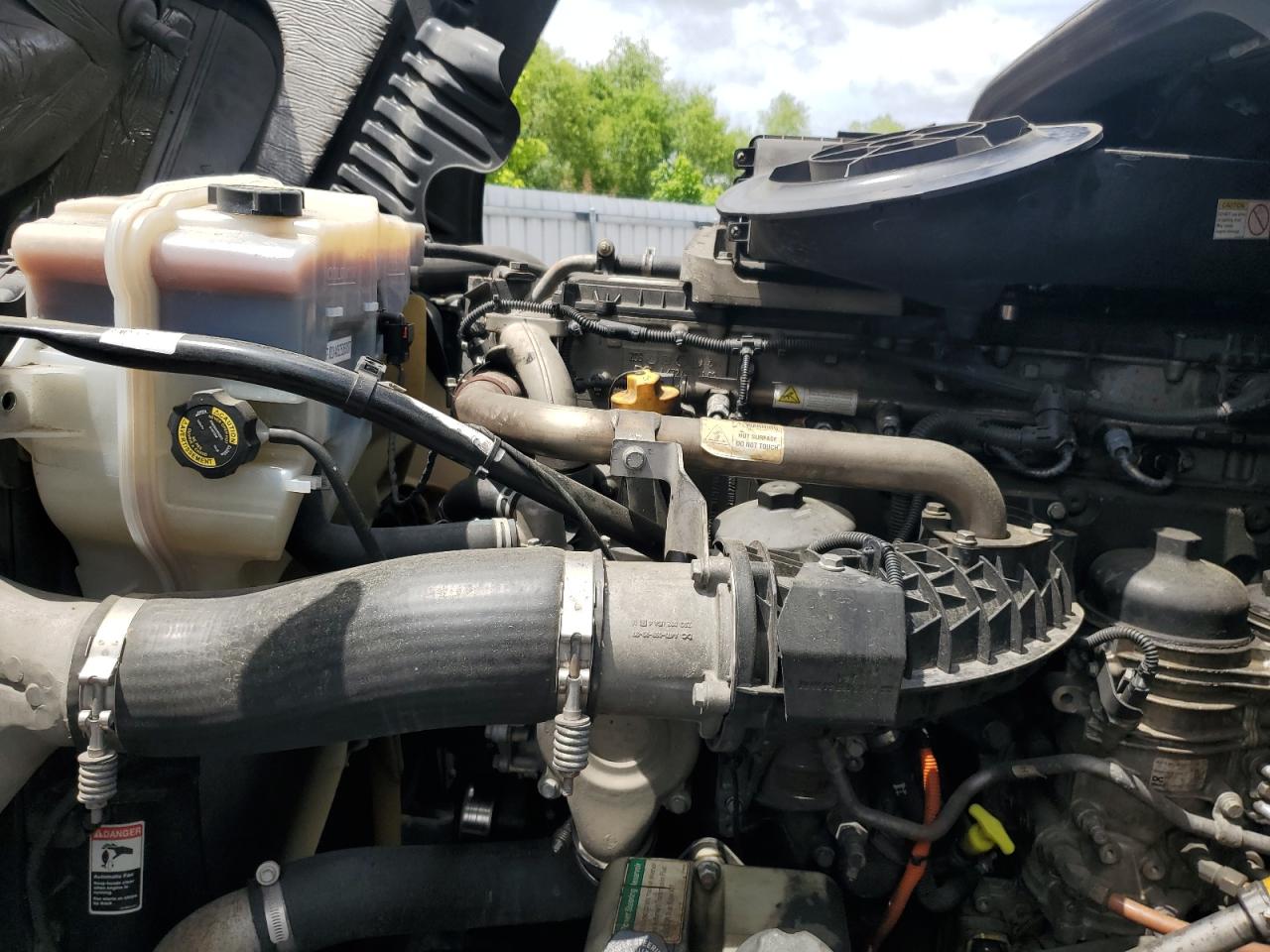 Freightliner Cascadia 1 Image 3