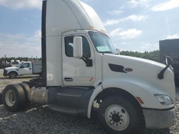  Salvage Peterbilt Tractor 579