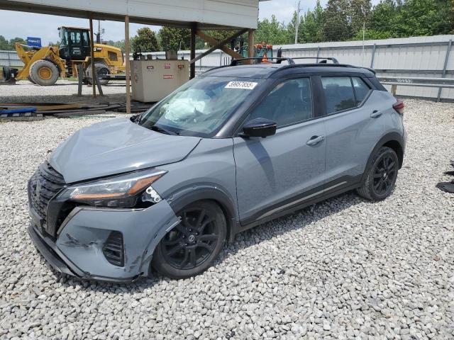  Salvage Nissan Kicks