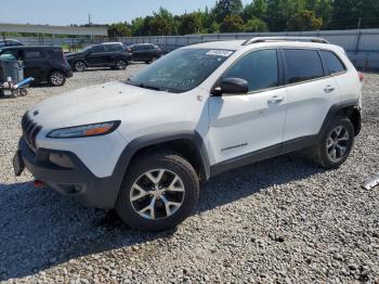 Salvage Jeep Cherokee