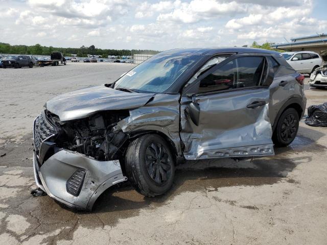  Salvage Nissan Kicks