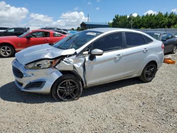  Salvage Ford Fiesta