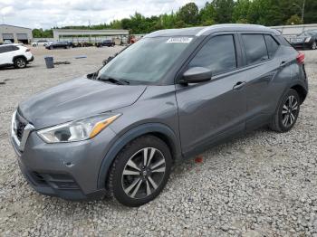  Salvage Nissan Kicks