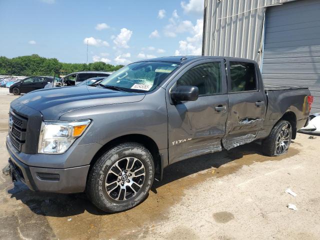  Salvage Nissan Titan