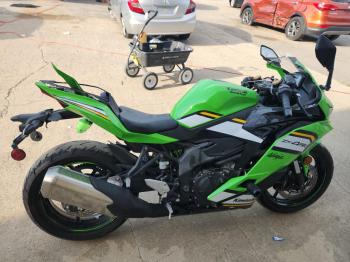  Salvage Kawasaki Zx400 S