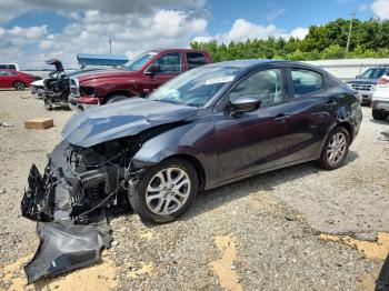  Salvage Toyota Yaris