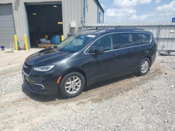  Salvage Chrysler Pacifica