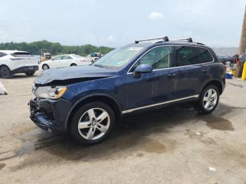  Salvage Volkswagen Touareg