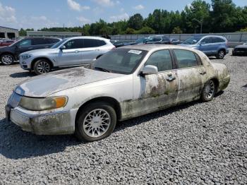  Salvage Lincoln Towncar