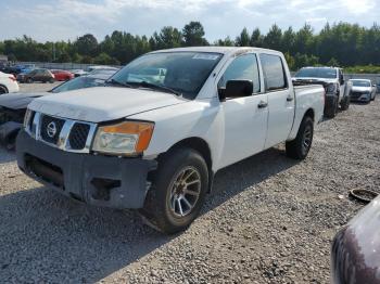  Salvage Nissan Titan