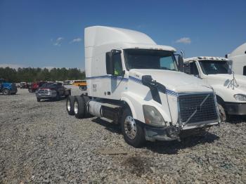  Salvage Volvo Vnl