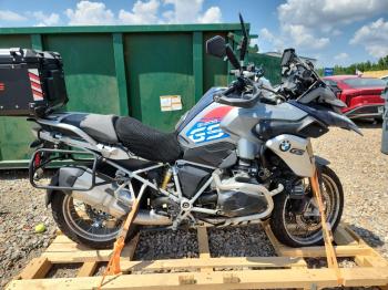  Salvage BMW R-series