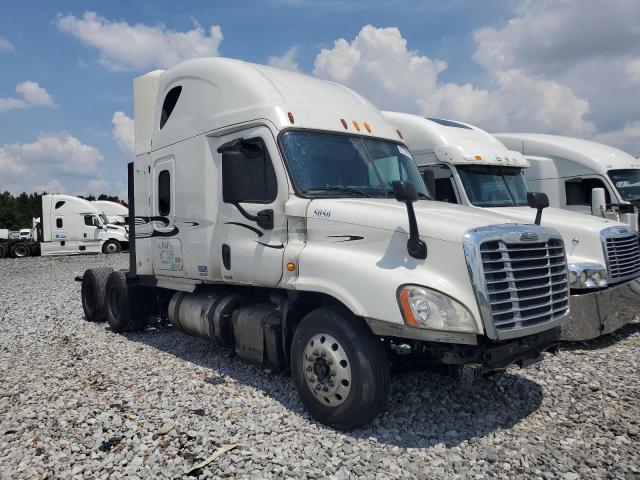  Salvage Freightliner Cascadia 125