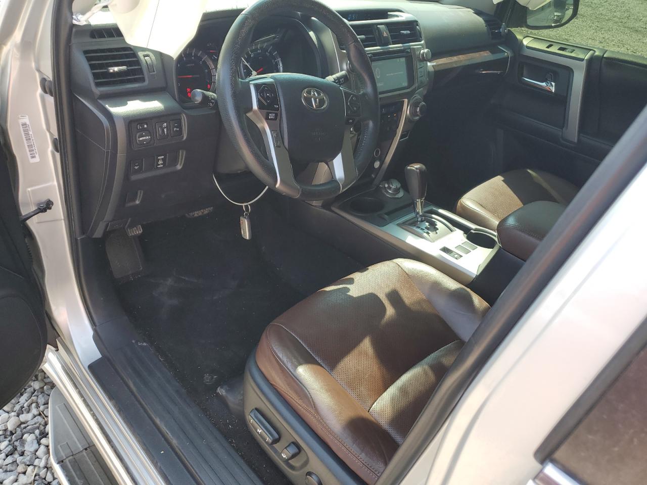 Toyota 4Runner Sr5/sr5 Premium Image 6
