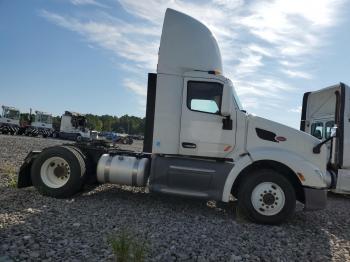  Salvage Peterbilt Tractor 579