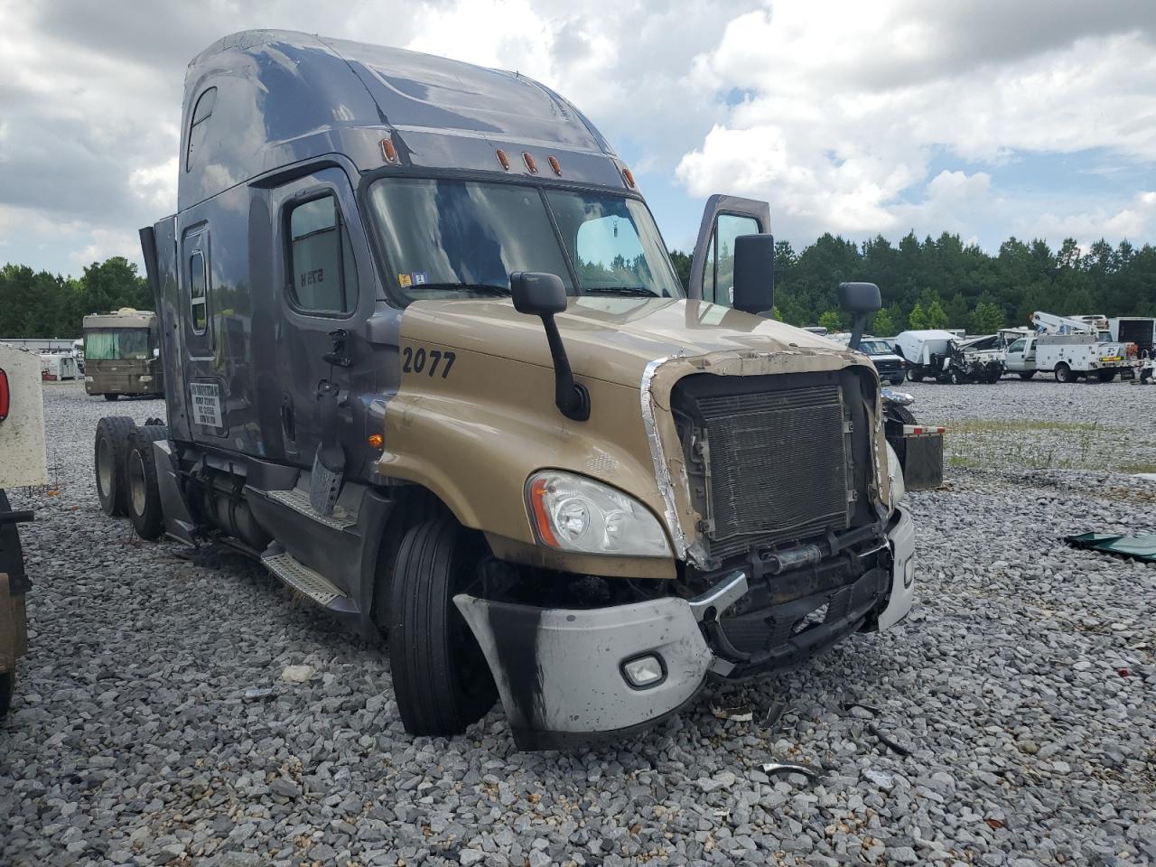Freightliner Cascadia 1 Image 1
