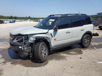  Salvage Ford Bronco