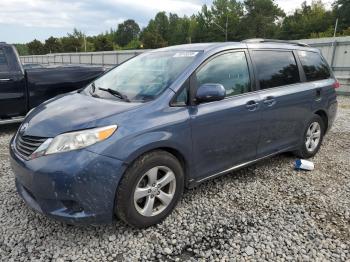  Salvage Toyota Sienna