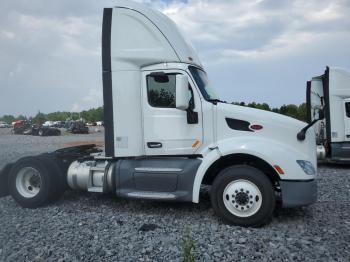  Salvage Peterbilt Tractor 579