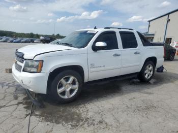  Salvage Chevrolet Avalanche