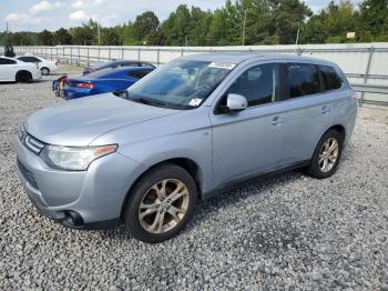  Salvage Mitsubishi Outlander