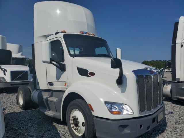  Salvage Peterbilt Tractor 579