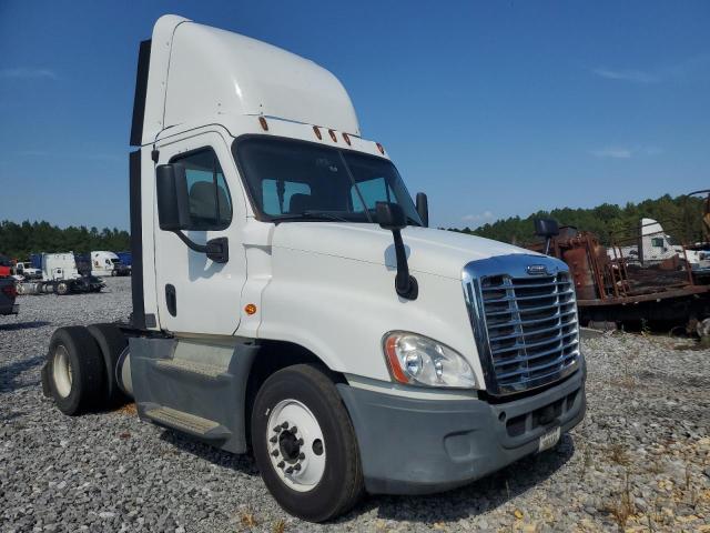  Salvage Freightliner Cascadia