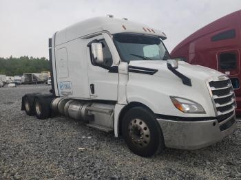  Salvage Freightliner Cascadia 1