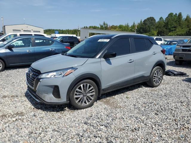 Salvage Nissan Kicks