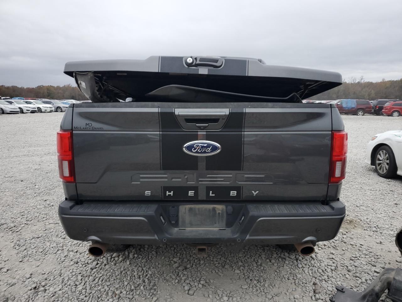 Ford F-150 Supercrew Image 4