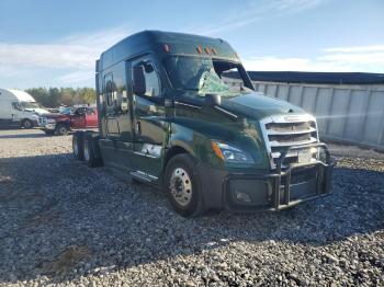  Salvage Freightliner Cascadia