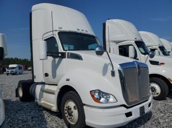  Salvage Kenworth T680