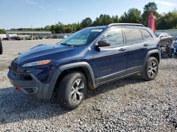  Salvage Jeep Cherokee