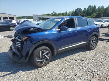  Salvage Nissan Kicks