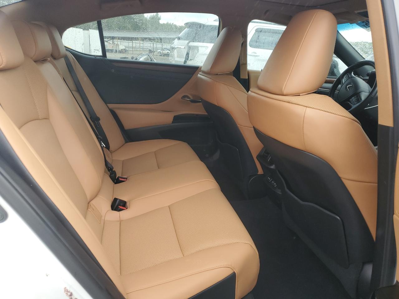 Lexus Es 350 Base Image 4