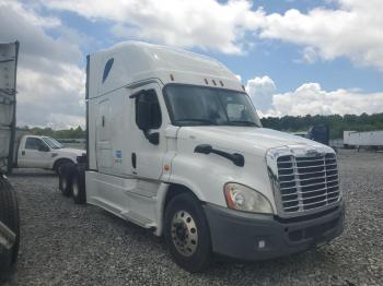  Salvage Freightliner Cascadia 1