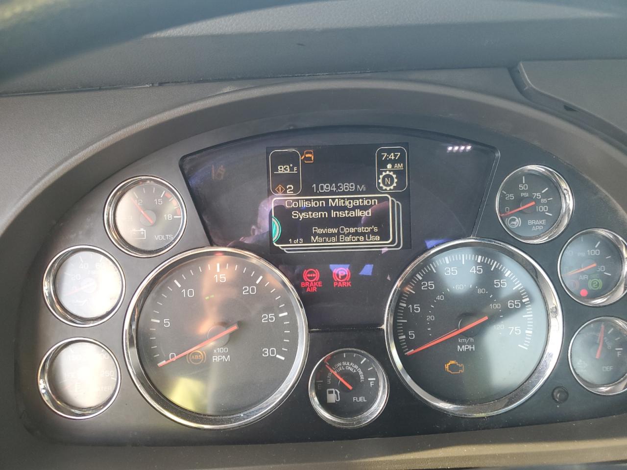 Kenworth Constructi T680 Image 10