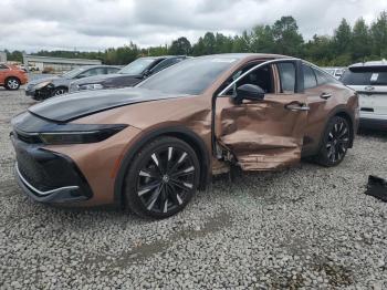  Salvage Toyota Crown Plat