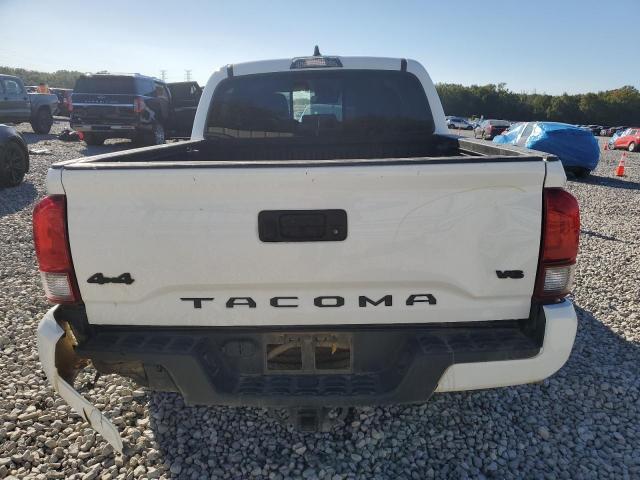 Toyota Tacoma Double Cab Image 11